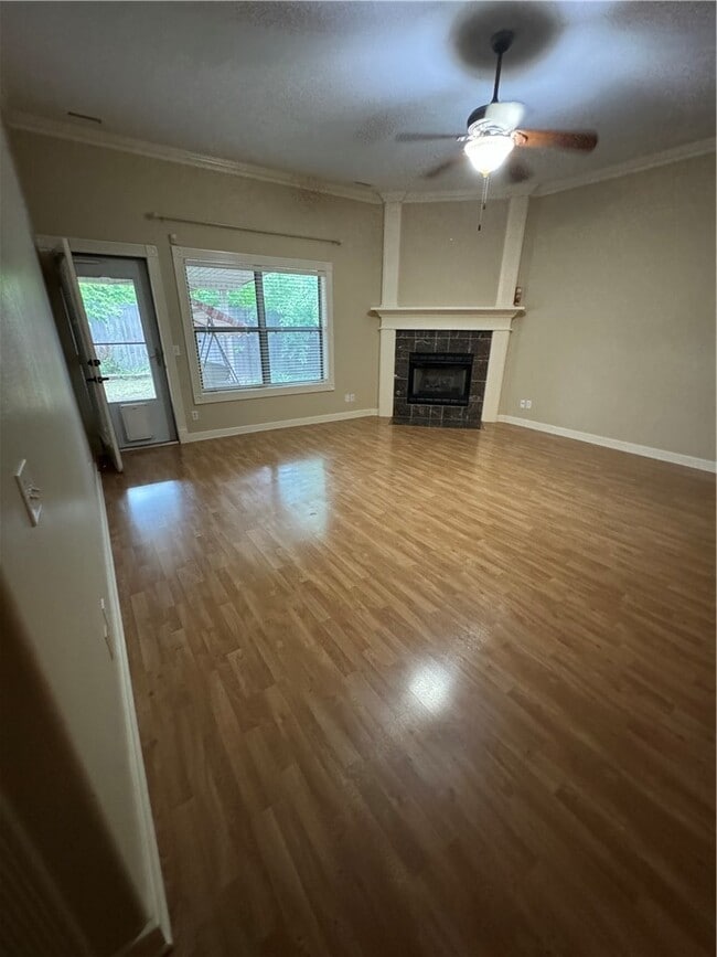 Building Photo - 82 E Cydnee St