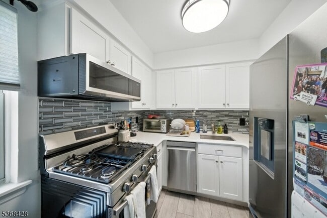 Building Photo - 19 Savage Rd