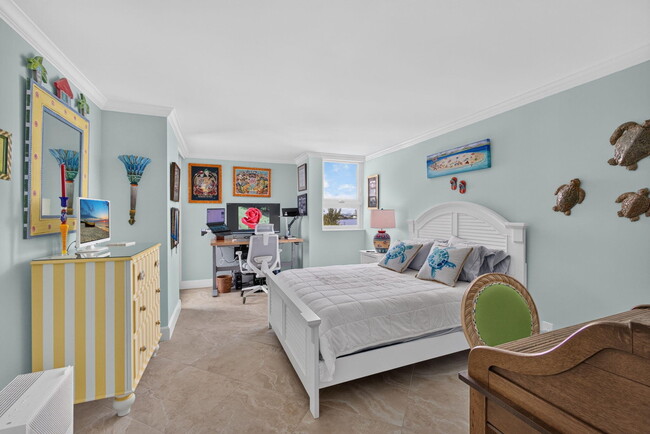 Building Photo - 5280 N Ocean Dr
