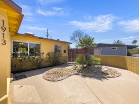 Building Photo - 1913 E El Parque Dr