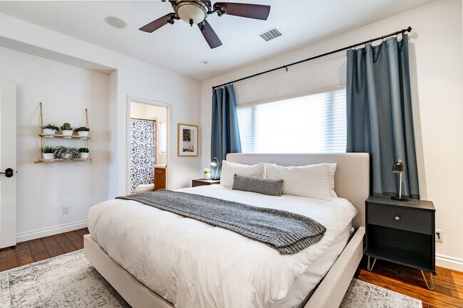 Building Photo - 109 W Montecito Wy