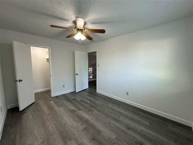 Building Photo - 101 Cavalry Cir