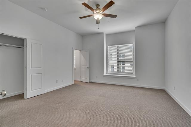 Building Photo - 611 Collier Dr