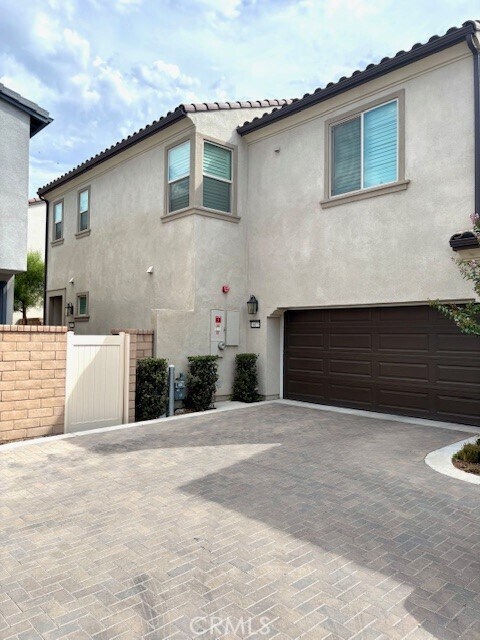 Primary Photo - 16173 Paddock Ave