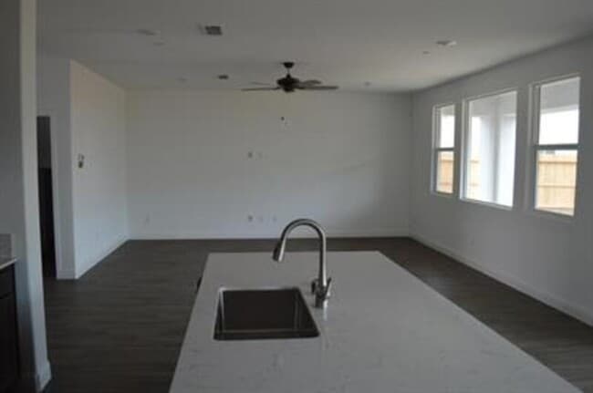 Building Photo - 2451 Galiano Dr