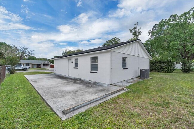 Building Photo - 2930 Slippery Rock Ave