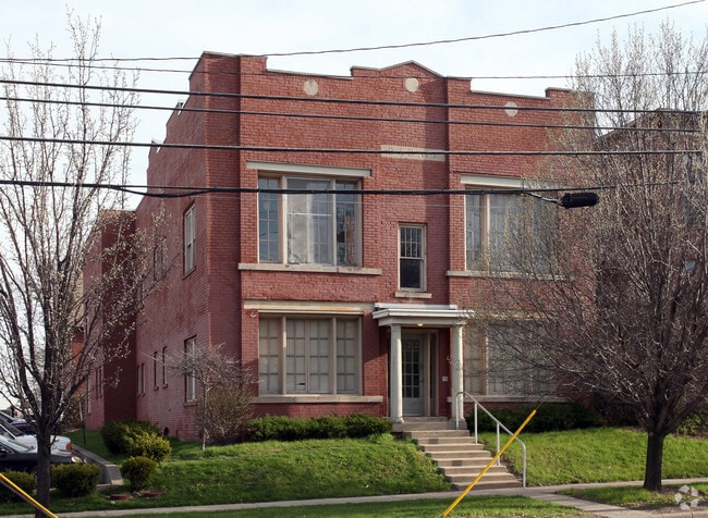 Building Photo - 522 Fletcher Ave