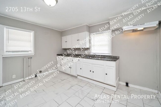 Building Photo - 2705 13th St
