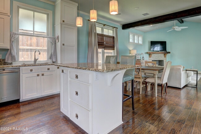 Building Photo - 108 Beaulac Ln