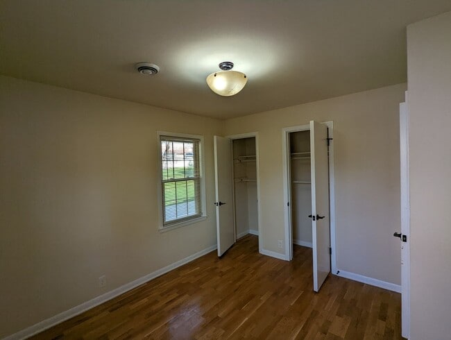 Building Photo - COMING SOON! Stunning 3 Bedroom Single Fam...