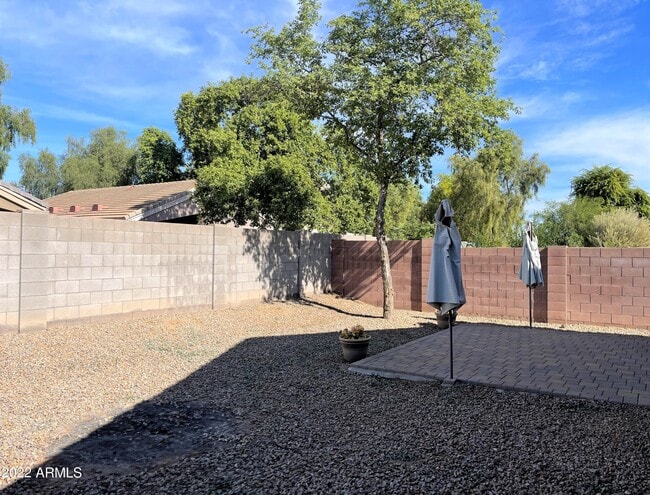 Building Photo - 12722 W Hearn Rd