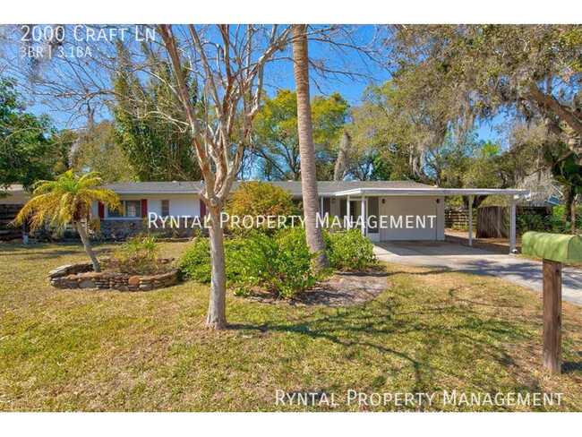 Primary Photo - Sarasota Gem! Stunning 3/3.5 Home with Bac...