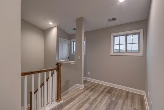 Building Photo - 122 Copperfield Way