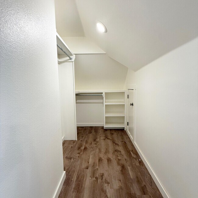 Building Photo - 2222 16th St