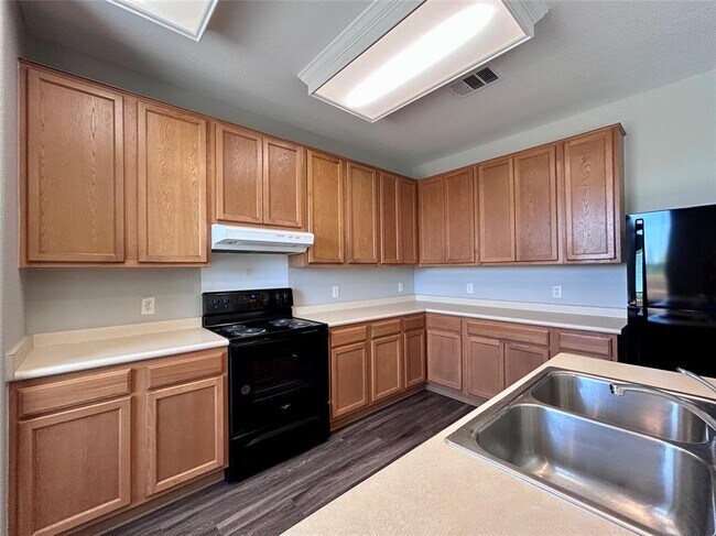 Building Photo - 8916 Ipswich Bay Dr