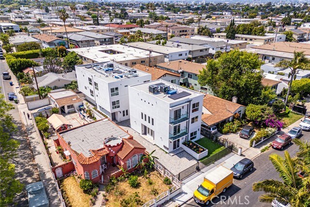 Building Photo - 2055 S Garth Ave