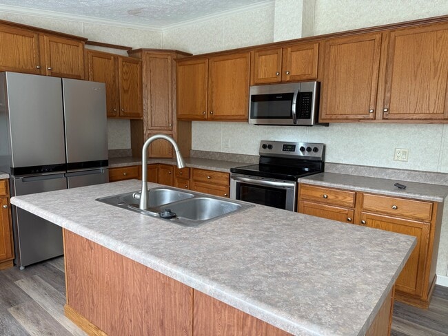 Kitchen - 1336 Mars Evans City Rd