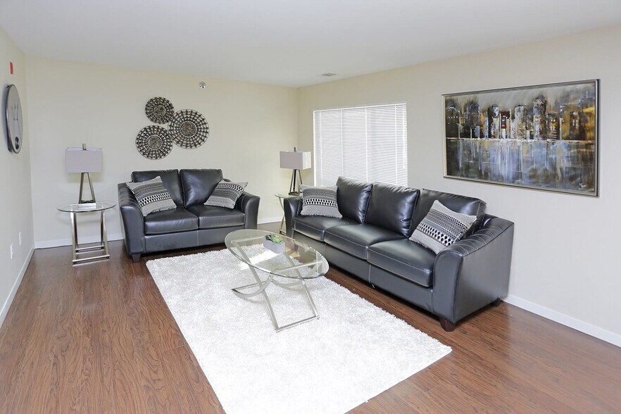 Legacy Heights Apartment Homes 3841 Knudsen Ave Bismarck ND 58503