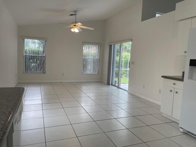 Building Photo - 22875 Barrister Dr