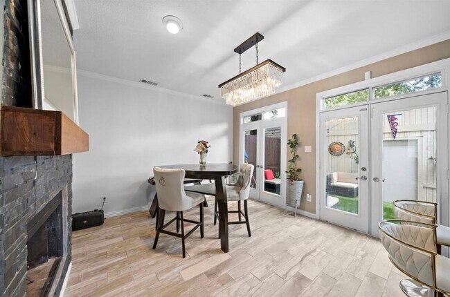 Building Photo - 15167 Kimberley Ct