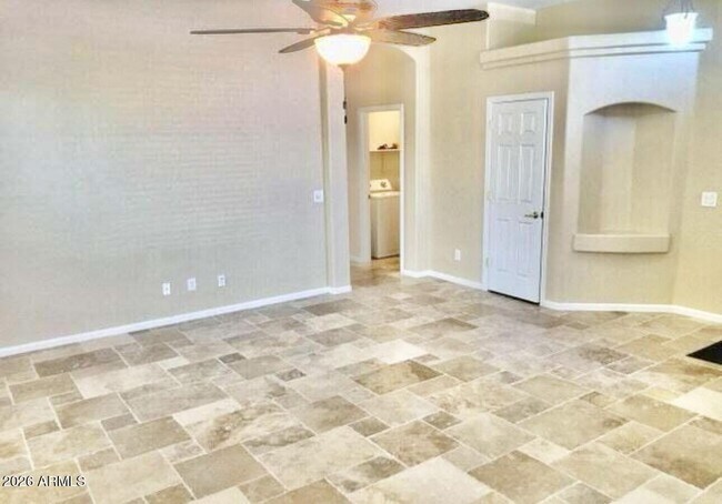 Building Photo - 2365 W Jasper Butte Dr