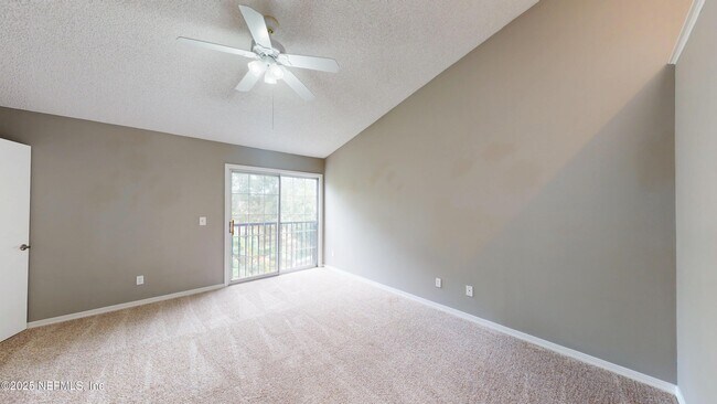 Building Photo - 322 Sunrise Cir