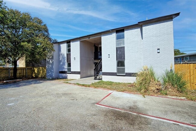 Building Photo - 6106 Wheless Cove