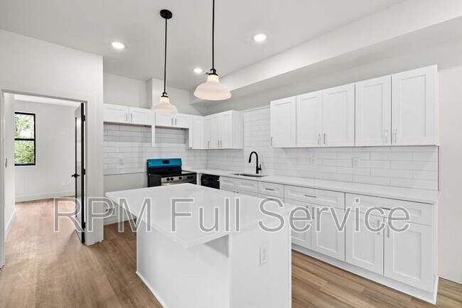 Building Photo - 4021 Clarksville Pike
