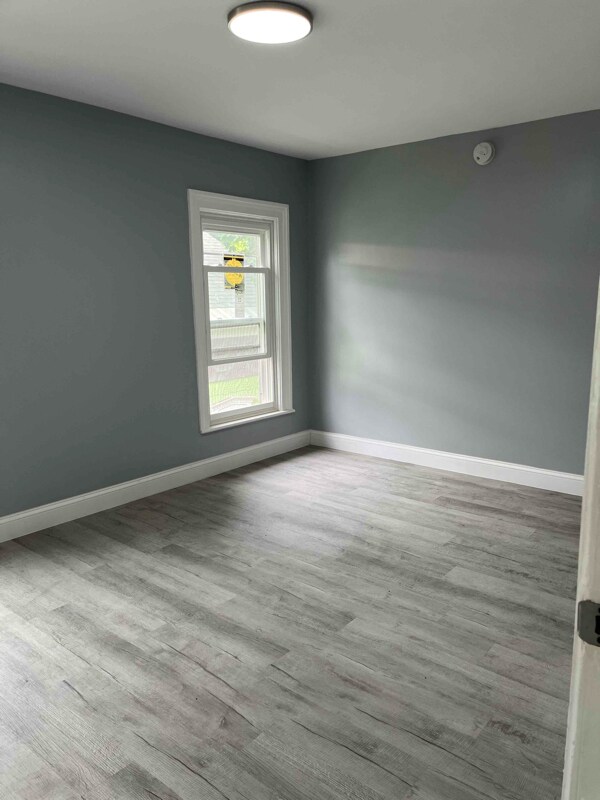 Building Photo - 414 N Bellinger St