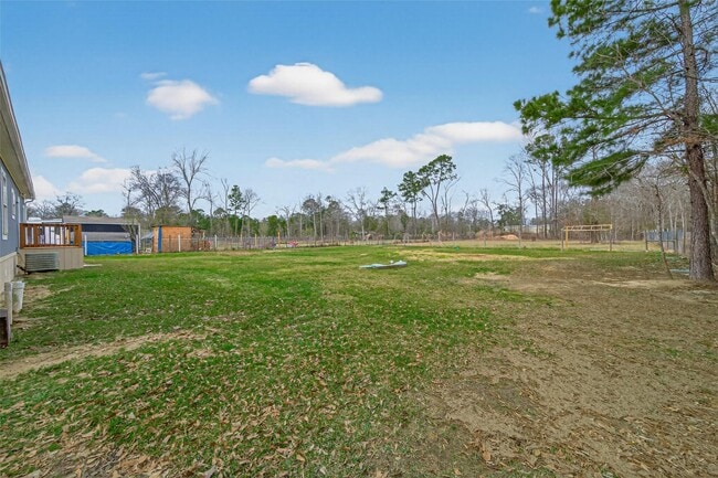 Building Photo - 15933 W Relza Dr
