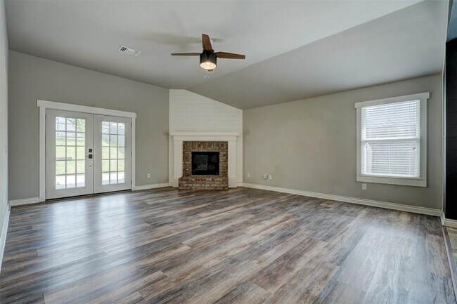 Building Photo - 12490 Native Hill Dr