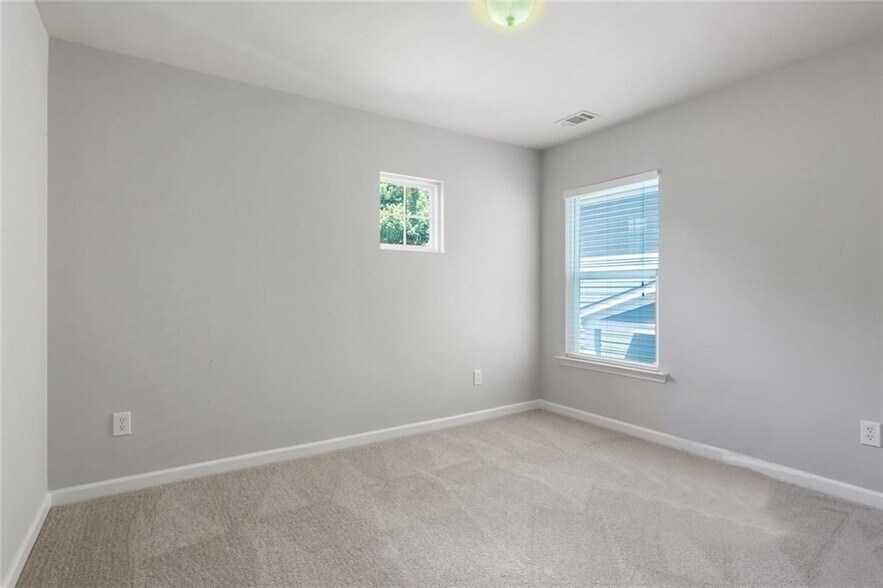 Building Photo - 235 Brookhaven Ct