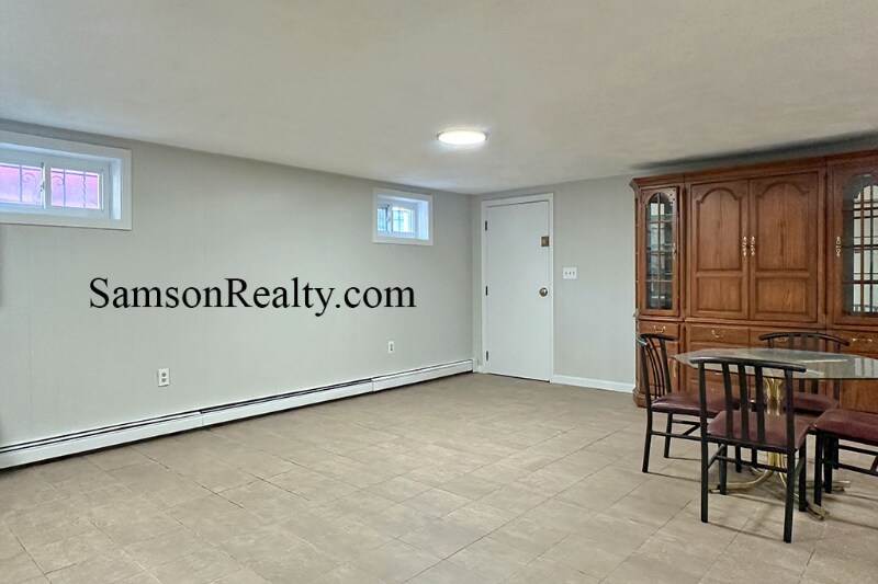 Building Photo - 72 Hillside Ave