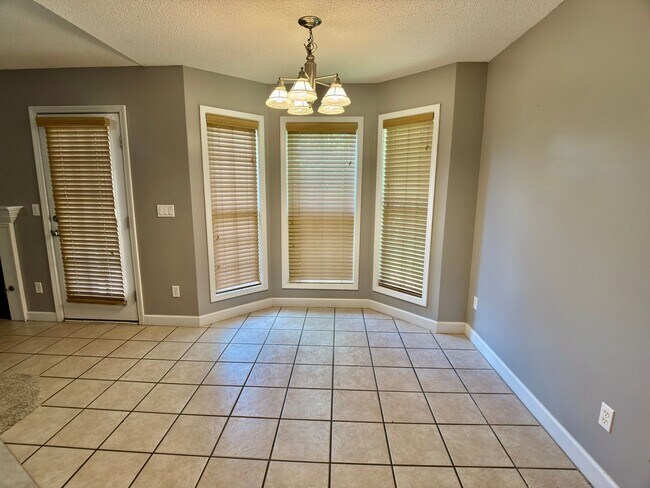 Building Photo - 3 Bed, 2 Bath with Fenced Yard, Two-Car Garage, Brookland School District