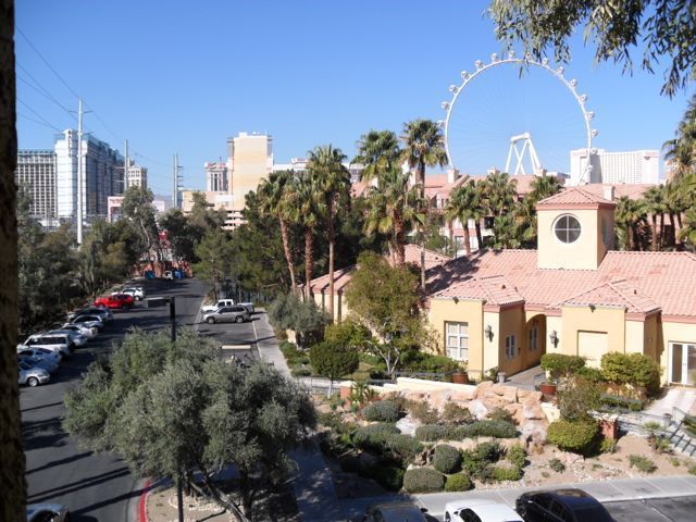 Building Photo - 270 E Flamingo Rd
