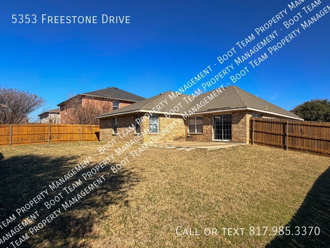 Building Photo - 5353 Freestone Dr