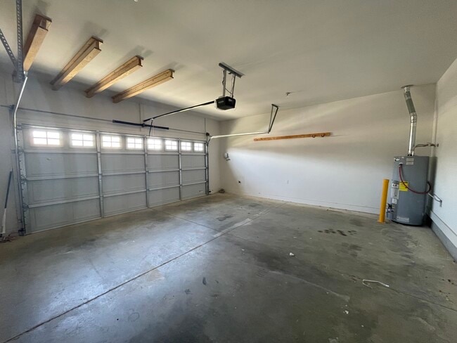 Building Photo - 564 Ridgeland Rd