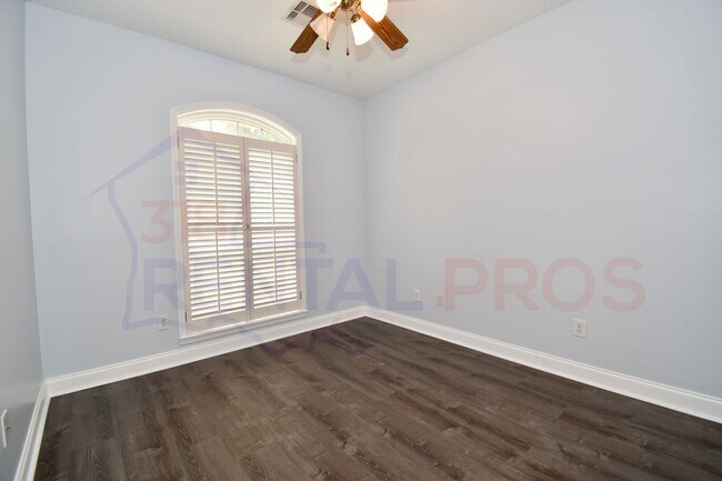 Building Photo - 3 Bed, 2 Bath Home in Ruston!