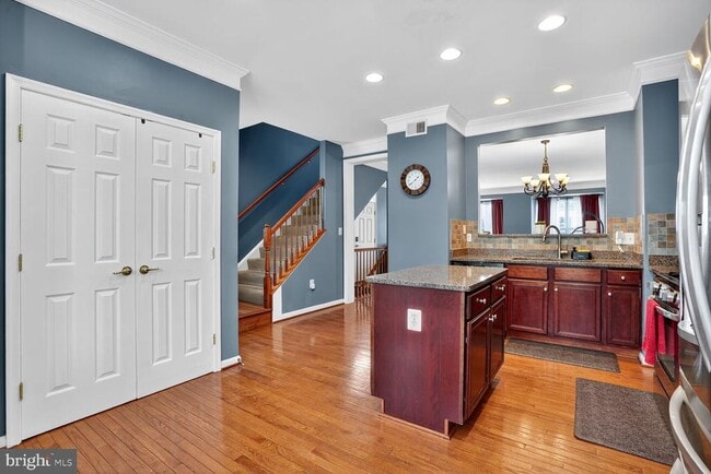 Building Photo - 558 Edmonton Terrace NE
