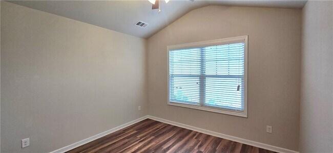 Building Photo - 631 Justins Pl Ln
