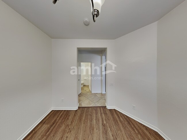 Building Photo - 4717 S Antonio