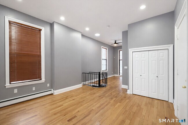 Building Photo - 23 Charter Oak Pl