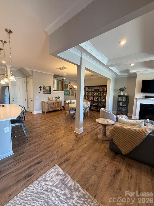 Building Photo - 5835 Ardrey Kell Rd