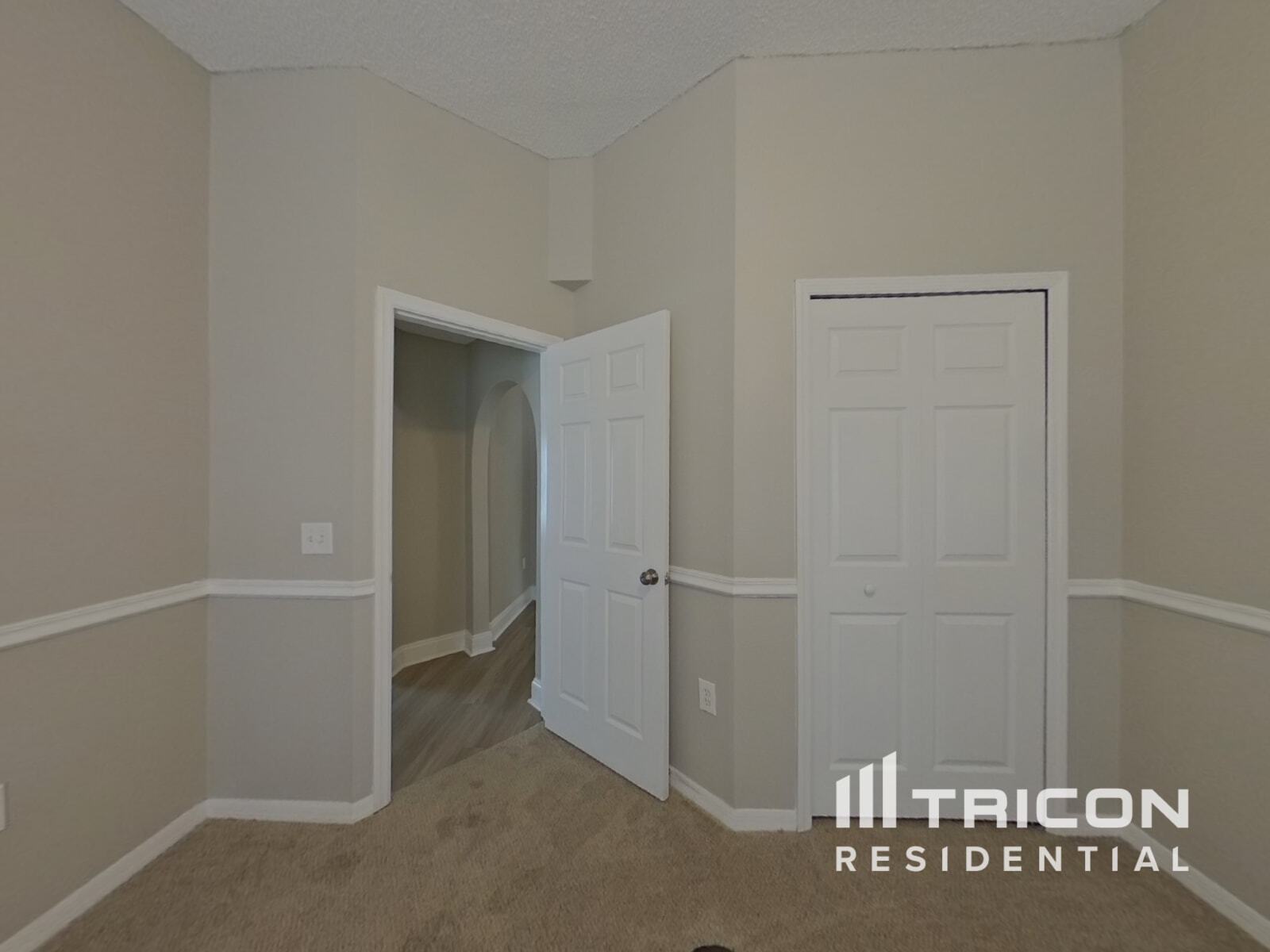 Building Photo - 1656 Dartmouth Dr