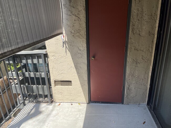 Building Photo - 1420 Sherman Ave