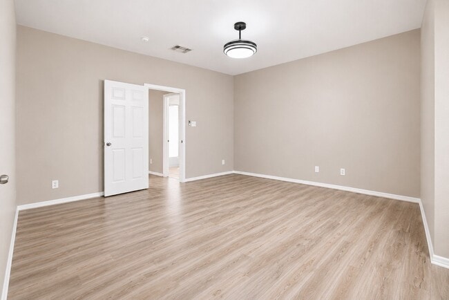 Building Photo - 3906 Lakeridge Canyon Dr
