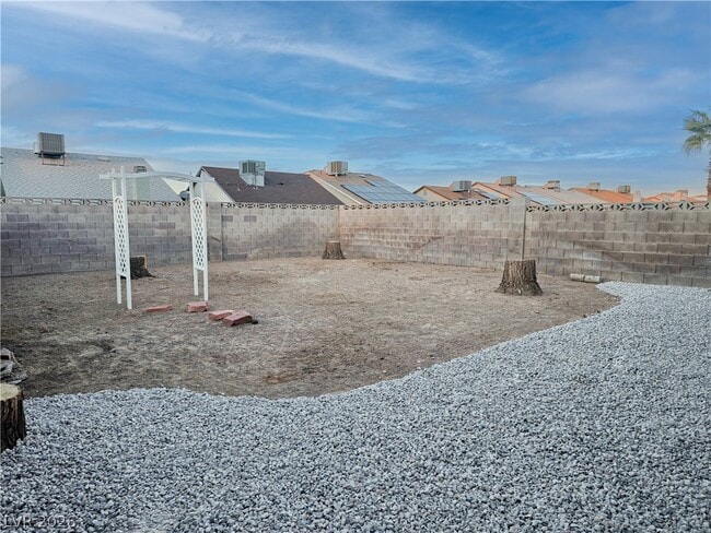 Building Photo - 517 Crony Ave