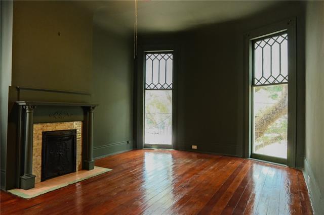 Building Photo - 816 N Carrollton Ave