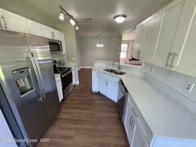 Building Photo - 1270 Gustrow Ave NW