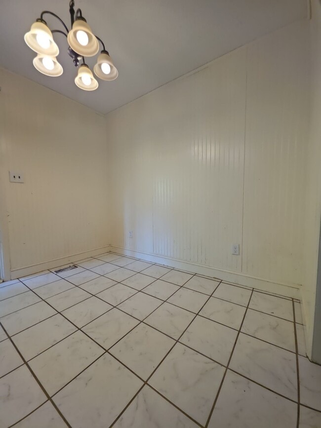 Building Photo - 3910 Grunden Dr SW